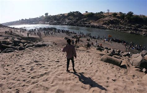 Ethiopias Crackdown On Ethnic Tigrayans Snares Thousands