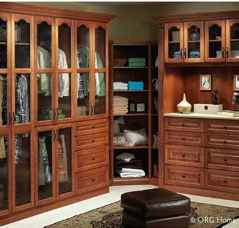 We did not find results for: How to choose between a wall hung vs. a floor mounted closet
