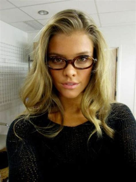 Sexy Girls In Glasses 45 Pics