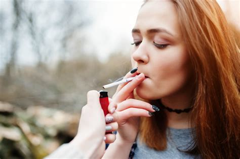 Teens Who Smoke Are Literally Destroying Their Own Brain Cells Study Says