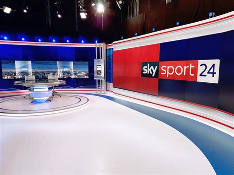 Up to six live premier league games a week. Arriva il nuovo Sky Sport, 9 canali dedicati allo sport ...