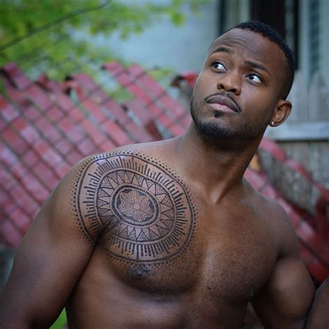 Henna tattoo designs bring about multiple thoughts. 'Menna' Trend Sees Men Wearing Intricate Henna Tattoos ...