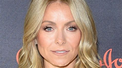 Kelly Ripa Brought To Tears After Andy Cohens Daughter Was Born