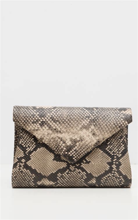 Brown Snake Pu Envelope Clutch Bag Prettylittlething