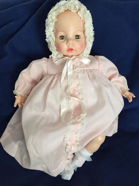 Madame Alexander Original Vintage Victoria Crier Baby Doll EXCELLENT Vintage