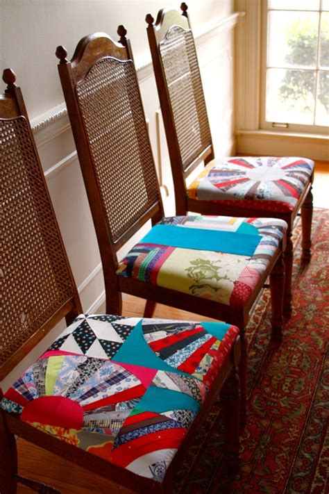Hay tantos tejidos, texturas y estampados que considerar cuando nos ponemos a investigar que puede ser. Como tapizar sillas con tela | Home Manualidades
