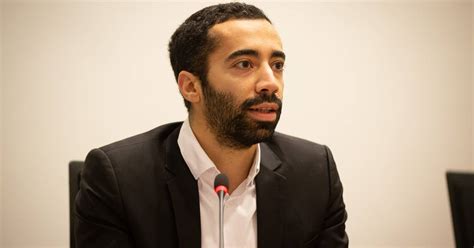Onze partij moet christendemocratischer worden, vertelt hij in een gesprek over de ideologie van zijn partij tegenover. Staatssecretaris Mahdi reageert op bezette Begijnhofkerk ...