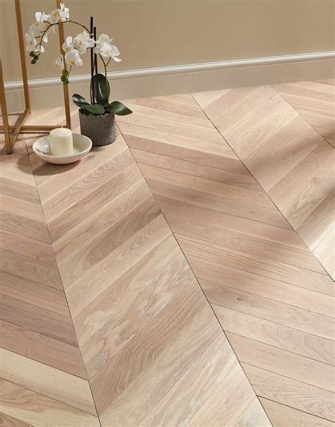 Park Avenue Chevron Frosted Oak Brushed And Oiled Solid Wood Flooring