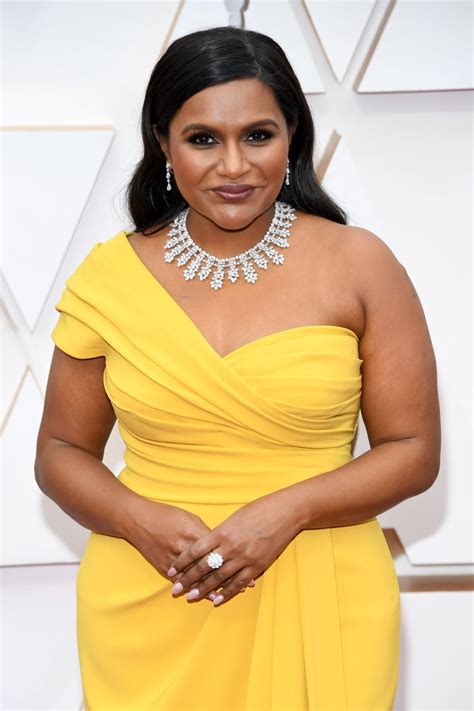 Mindy Kaling S Oscars Necklace Came With Security Popsugar