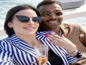 বাংলাদেশের উপর জলবায়ু পরিবর্তনের প্রভাব পড়ছে নানাভাবে৷ কৃষিক্ষেত্রও এর মধ্যে রয়েছে৷ তবে আশার কথা, এই প্রভাব মোকাবিলায় সক্ষম প্রচণ্ড গরমে সুস্থ থাকার ৮ উপায়. Who Is Natasa Stankovic Engagement With Hardik Pandya | 'সত্যাগ্রহ' সিনেমার মাধ্যমে বলিউডে ...