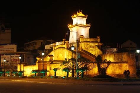 Bảo hiểm du lịch, blog du lịch, tiếng anh du lịch, tin tức du lịch được cập nhật mới 24h. Du Lịch Khám Phá Khu Di Tích Lịch Sử " Quảng Bình Quan ...