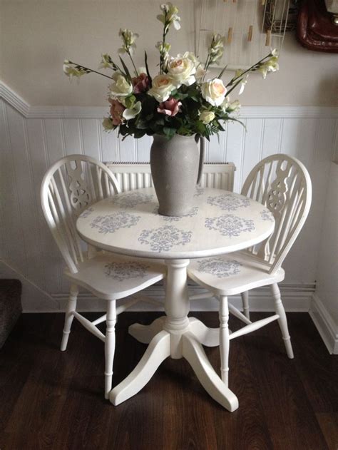 Round kitchen bistro table and chairs. Small table and chairs stencil damask in regency white ...