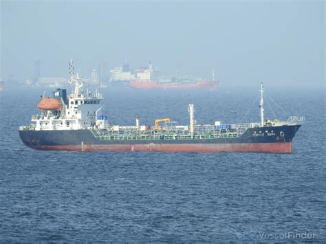towdah hana chemical oil products tanker details and current position imo 9044102