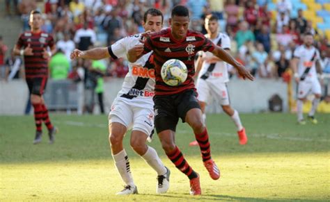 Vídeo novo todos os dias! Vasco e Flamengo disputam a 1ª final do Campeonato Carioca ...