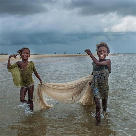 Photo By Cristinamittermeier I Found These Girls From The Vezo Semi Nomadic Tribe Of Western