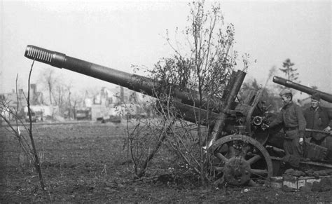 Ml 20 152mm Howitzer Battery On The Outskirts Of Berlin 1945