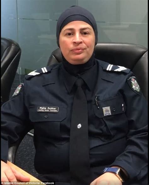 Victoria S First Hijab Wearing Cop Discusses Being Muslim Daily Mail Online