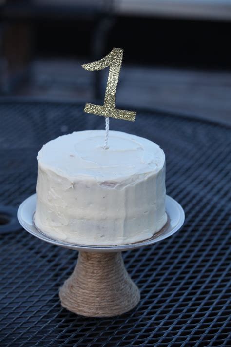 that's mellifluous!: DIY number one cake topper