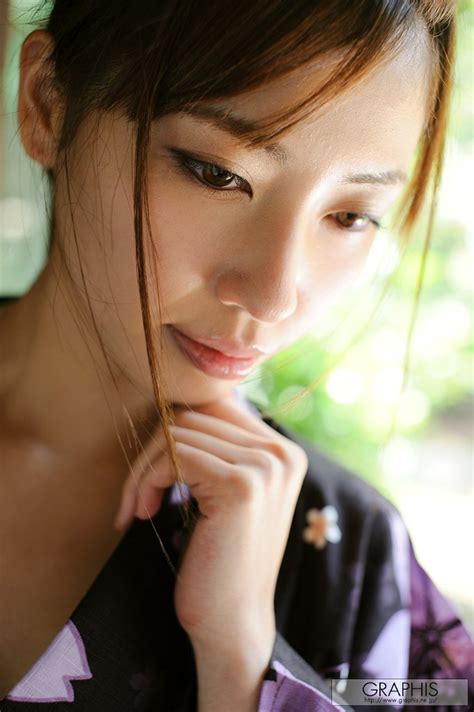 [graphis] miyuki yokoyama 横山美雪『blossoms』[108p69 6mb] gra miyuki y2012