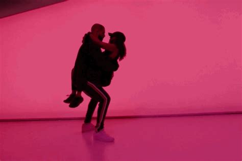 A  Taxonomy Of Drakes Glorious Dance Moves According To ‘hotline Bling