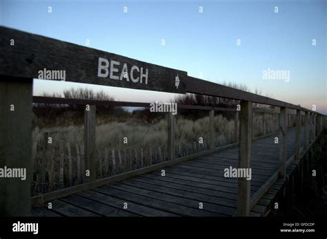 Beach This Way Sign Stock Photo Alamy