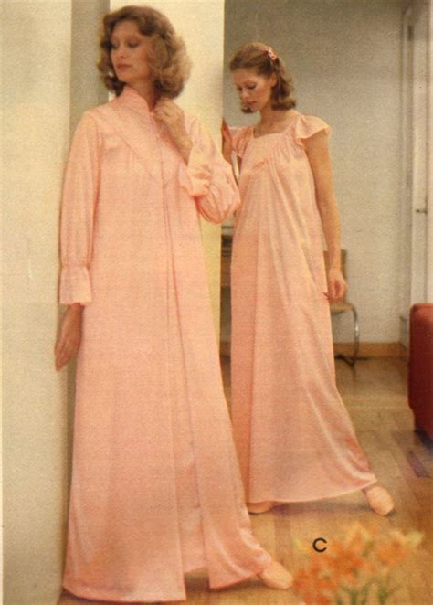Pin By Sarah Lingerie On Spiegel Catalogs Of 70s Fashion Dresses With Sleeves Long Sleeve Dress