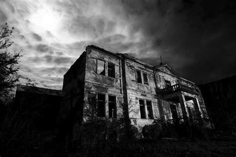 19 Haunted Houses In India Updated 2022 List Most Haunted Places
