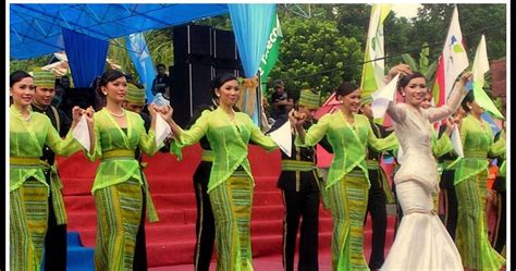 Maybe you would like to learn more about one of these? Tarian Tradisional Daerah Minahasa Sulawesi Utara Tari ...