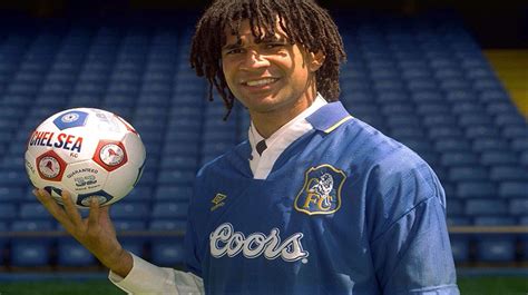 You are one of the main protagonists in this new year series, let's look at it. De carrière van voetballegende Ruud Gullit ...