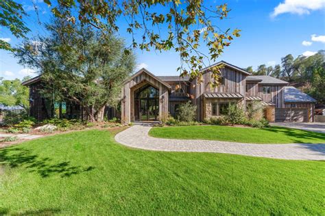 Hidden Hills Modern Farmhouse In California California Luxury Homes