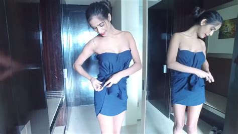 Poonam Pandey Shows Everything While Giving Tips To Girls YouTube