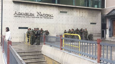 Los factores que evitan el naufragio de nicolás maduro. Juan Guaidó busca la reelección en el Parlamento de ...