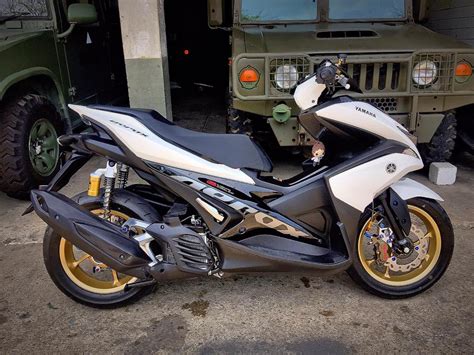 Motorjipicom Modifikasi Yamaha Aerox Pakai Velg Emas