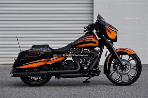 This is a 2014 harley davidson street glide we just finished here custom cycles limited in greensboro nc. 2014 Street Glide Special Custom 1 Of A Kind $15k In Xtra ' S