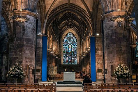 St Giles Cathedral In Edinburgh Edinburgh Old Towns Gothic Landmark