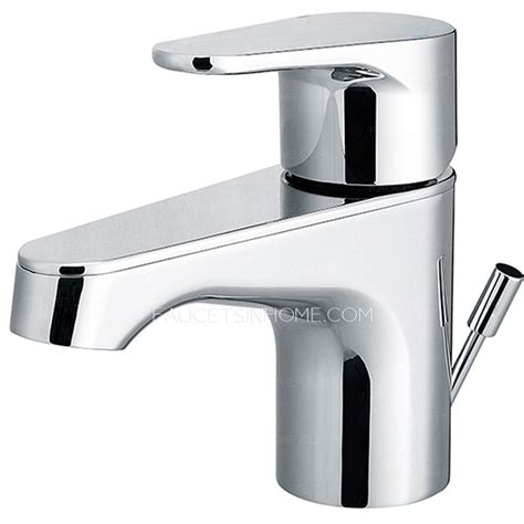When choosing your bathroom faucet, you need to consider the space you have available and the size of the room as well as the style you want to achieve. Best Brass Single Hole Sink Faucet Bathroom Pulling Overflow