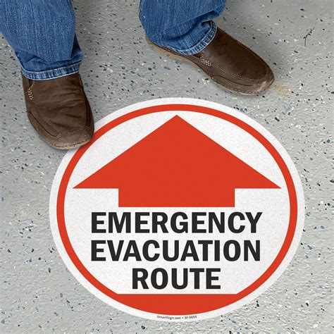 Emergency Evacuation Route With Right Arrow Sign Nhe - vrogue.co