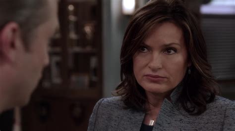Pin By Sassy Pants On Screencaps With Captions Olivia Benson Law And