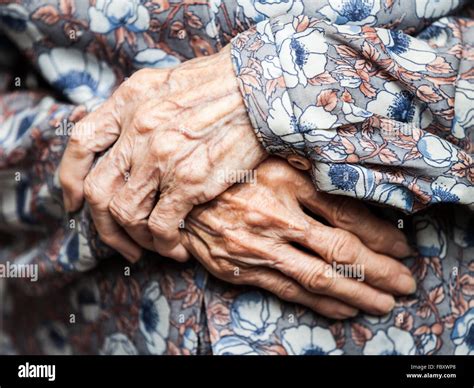 Hands Old Hi Res Stock Photography And Images Alamy