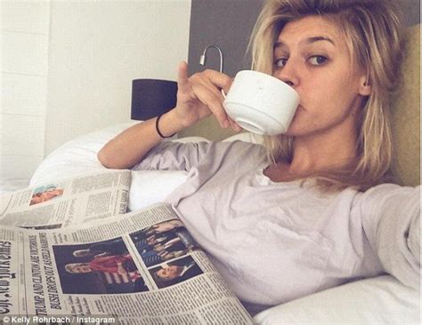 Rest Day On Sunday Kelly Shared A Photo To Her Instagram As She Enjoyed A Relaxing Day