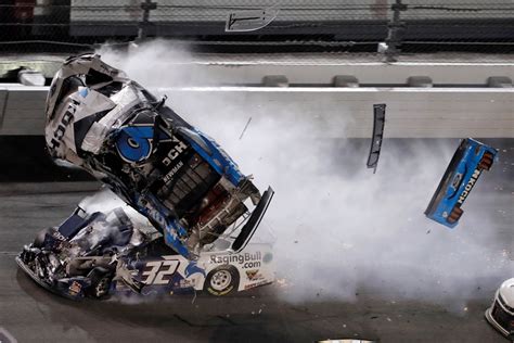 Daytona 500 How Ryan Newmans Last Lap Ended In Flames The New York