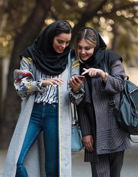 تیپ های خیابانی از استریت استایل دختران ایرانی Aroosimanir Fashion