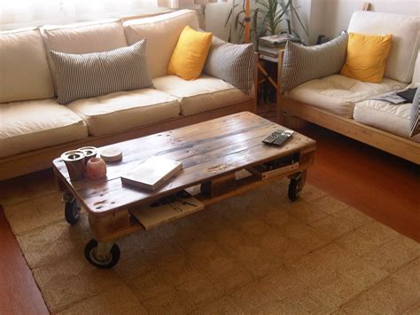 Pallet Coffee Table From Reclaimed Wood 8 Steps With Pictures