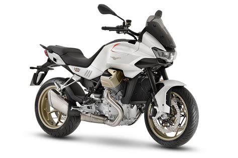 Nouvelle Moto Guzzi V100 Mandello 2 Versions Et 2 Prix Moto Station