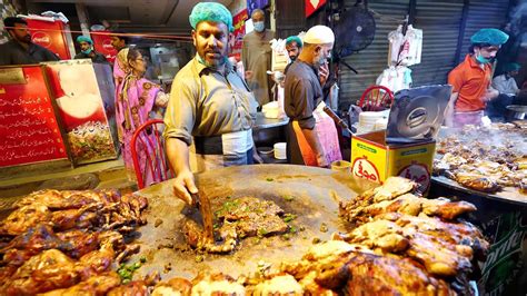 Pakistani Street Food In Lahore Legendary Tawa Chicken In Taxali Gate