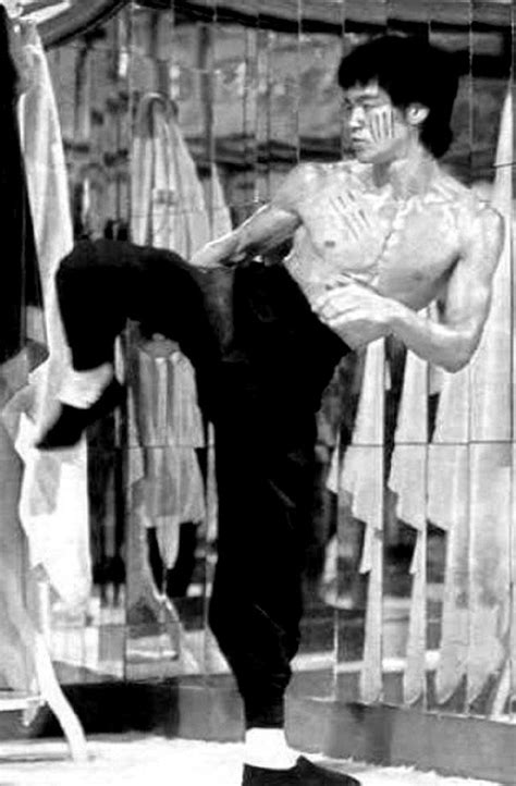 Bruce Lee Enter The Dragon The Hall Of Mirrors Bruce Lee Photos