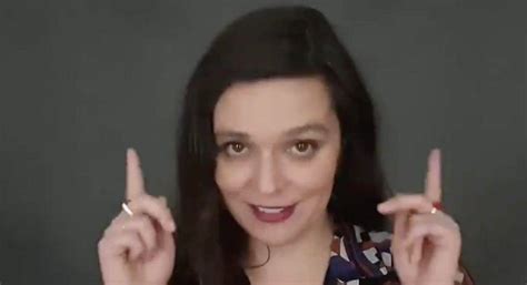 Klaudia jachira zamieściła kontrowersyjny wpis. Klaudia Jachira miażdży decyzję prokuratury o umorzeniu śledztwa w... jej sprawie. W czwartek ...