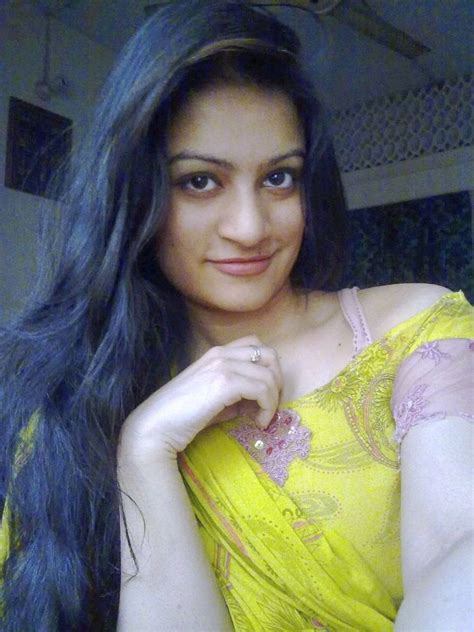 Sexy Delhi Girl Shares Nude Album Link In Comment Scrolller
