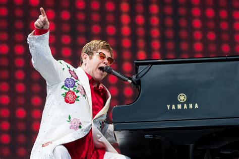 Elton John Says Goodbye In Final Night Of Farewell Tour Hngn Headlines And Global News