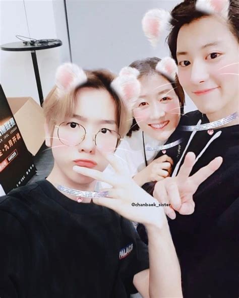 Believe it or not, she said having just two large meals in a week whilst eating smaller portions the rest of the days allowed her to easily shed 6 kilograms. Family photo.... Chanyeol and his wife Baekhyun with ...